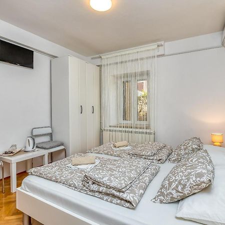 פונטנה Matea Rooms מראה חיצוני תמונה