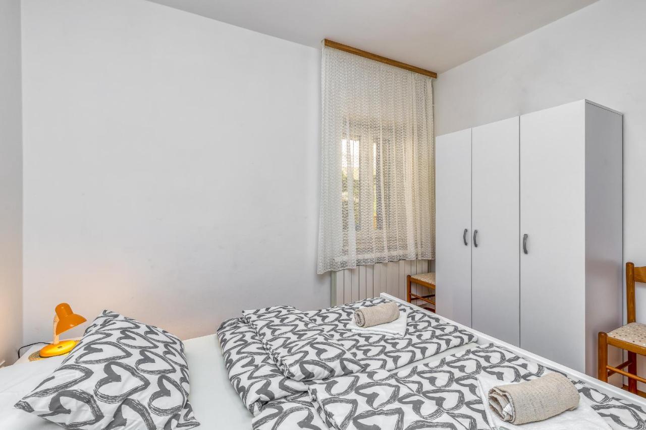 פונטנה Matea Rooms מראה חיצוני תמונה